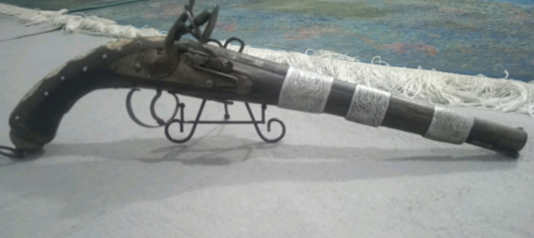 AeFd7cLAcFJX.jpg