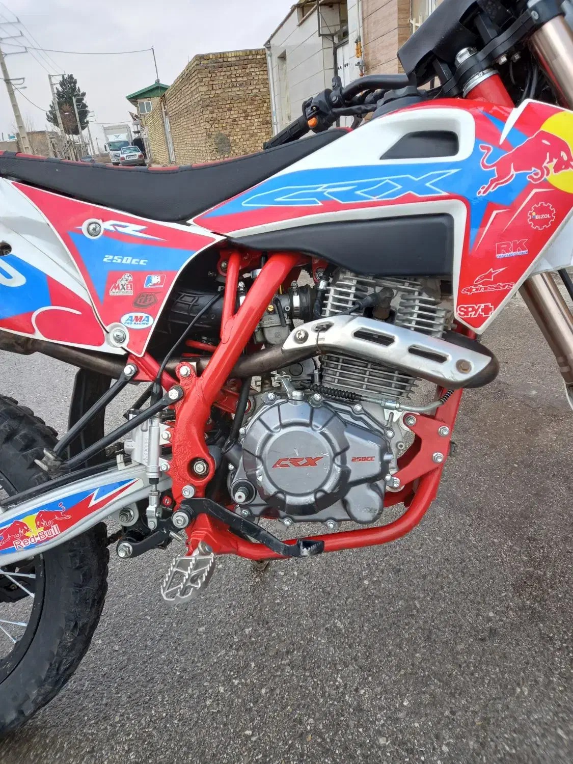 Sx1Z3EGueant.jpg
