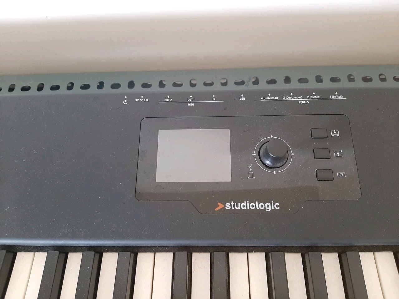 Sx79UibADqxD.jpg